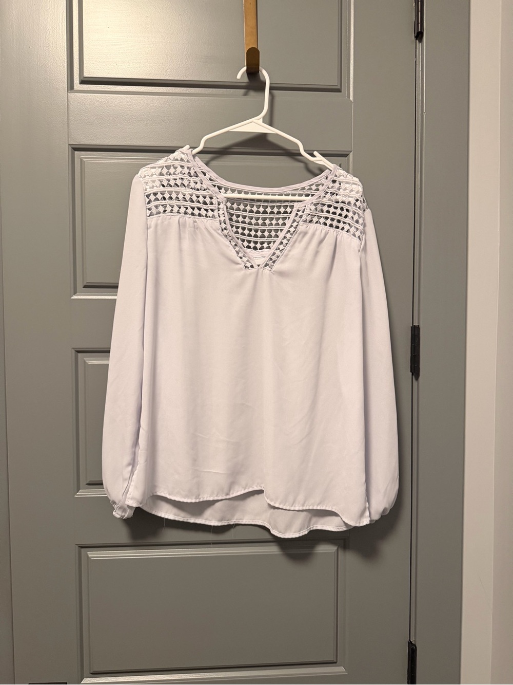 New York & Company White Crochet Yoke V-Neck Blouse MEDIUM